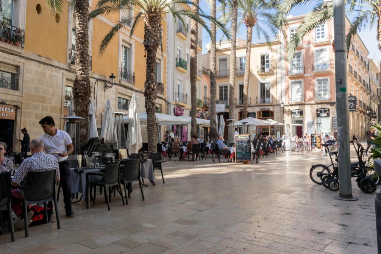 Alc - Apartamento Centrico En Calle Mayor Alicante Exterior photo